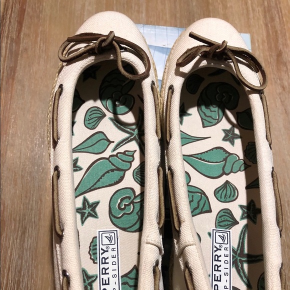 Sperry Topsider ballet slip ons - Picture 2 of 8